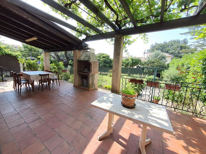 Image No.1-3 Bed House for sale