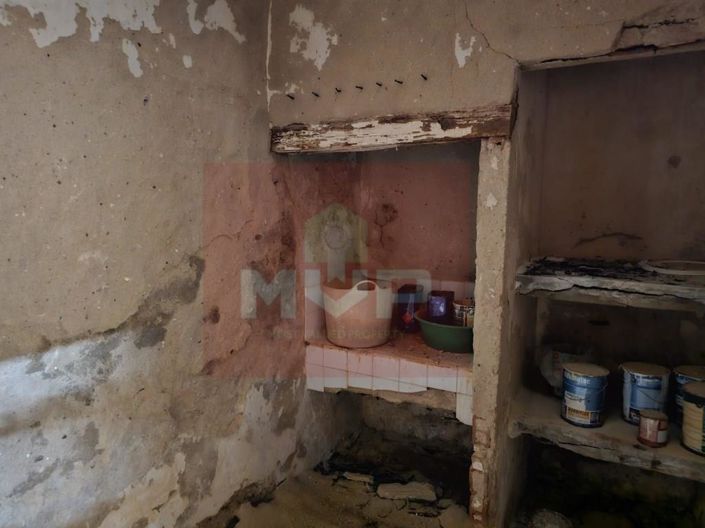 Image No.6-2 Bed House for sale