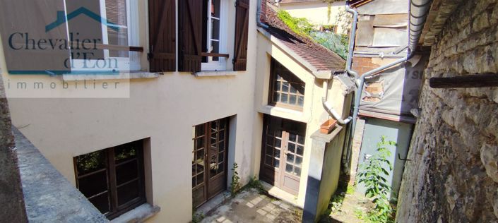 Image No.1-Maison de 3 chambres à vendre à Yonne