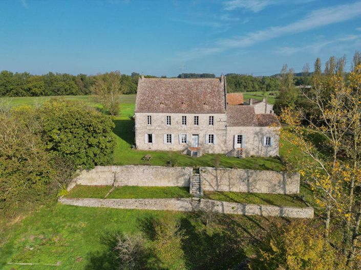 Image No.1-4 Bed House for sale