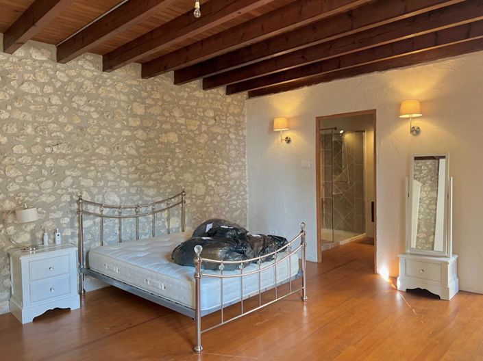 Image No.12-4 Bed House for sale