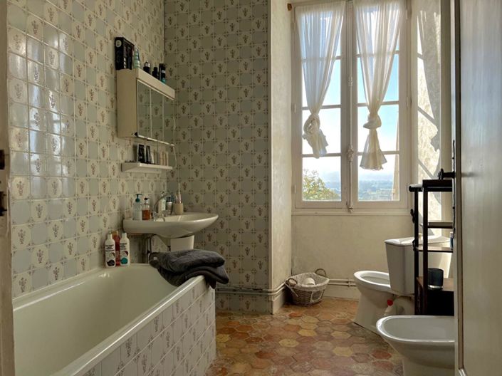 Image No.13-4 Bed House for sale