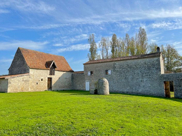 Image No.16-4 Bed House for sale