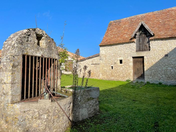 Image No.18-4 Bed House for sale