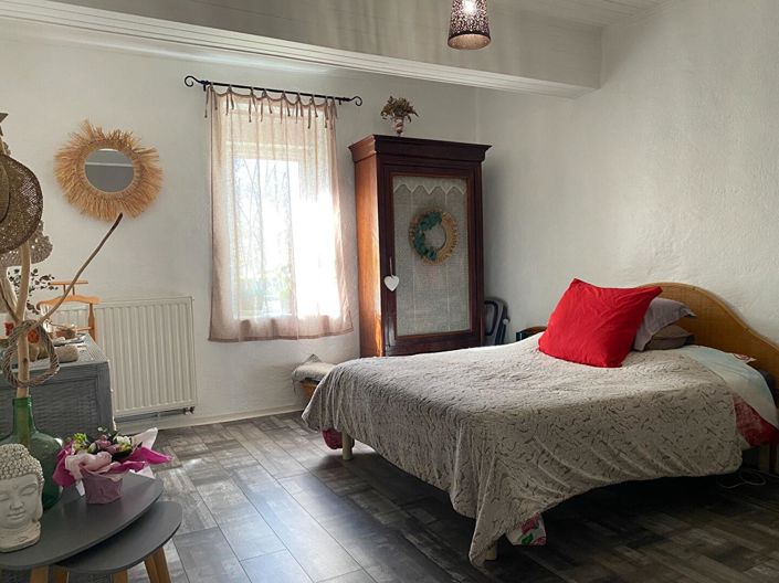 Image No.13-6 Bed House for sale