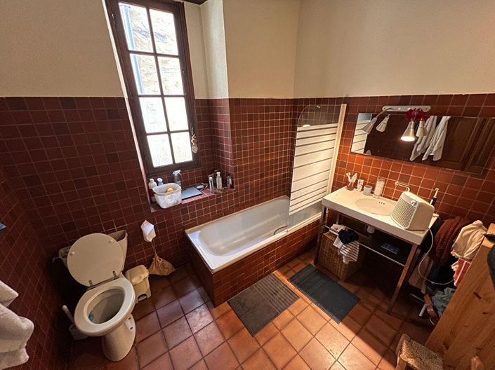 Image No.8-4 Bed House for sale