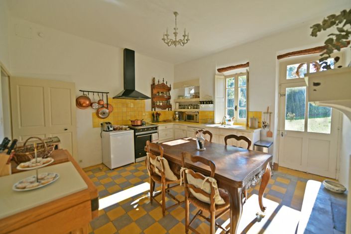 Image No.6-Maison de 5 chambres à vendre à Gordes