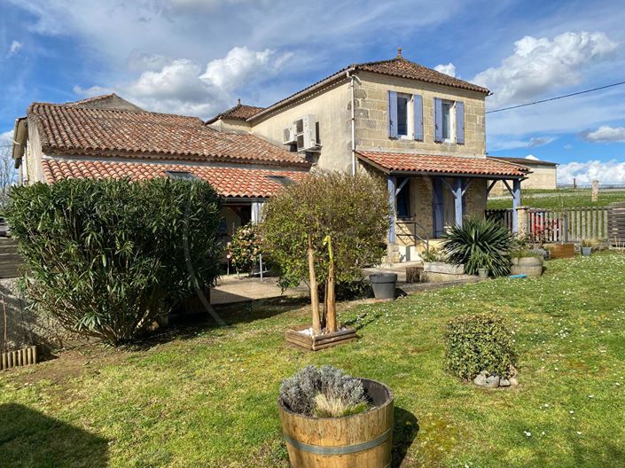 Image No.1-6 Bed House for sale