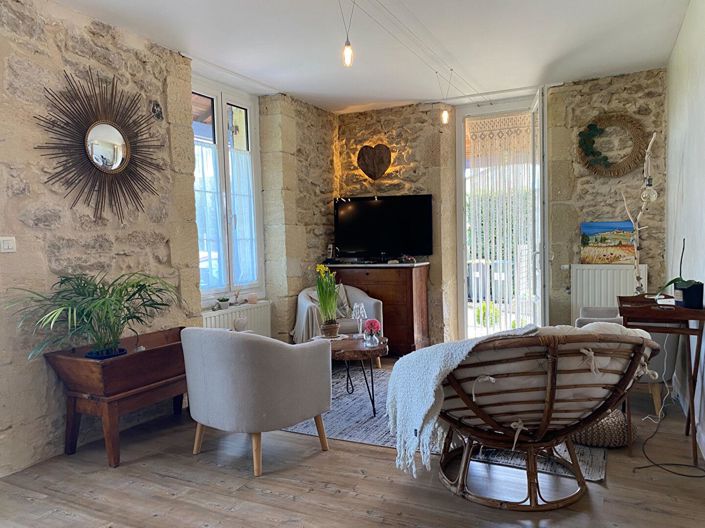 Image No.7-6 Bed House for sale