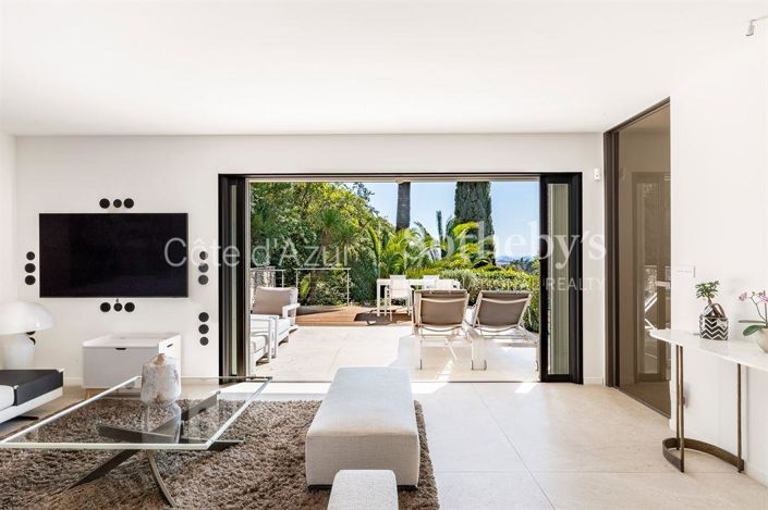 Image No.1-4 Bed Apartment for sale