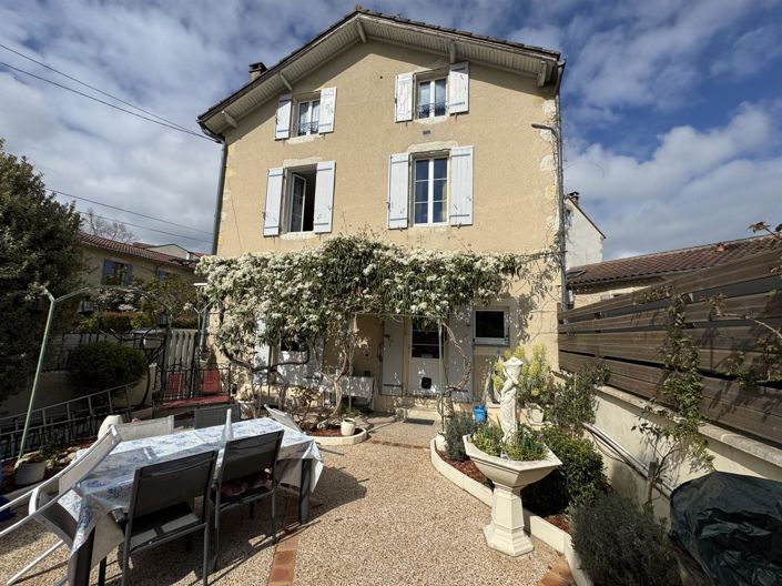 Image No.1-4 Bed House for sale