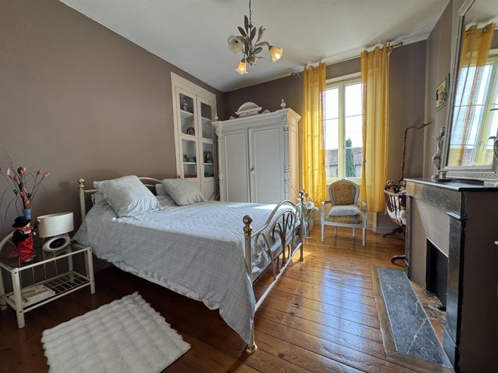 Image No.12-4 Bed House for sale