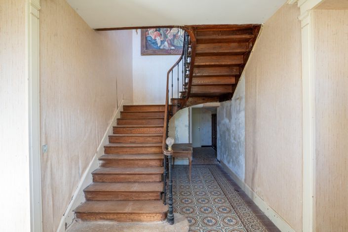 Image No.10-9 Bed House for sale