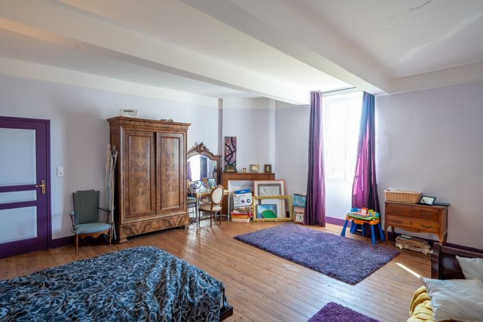 Image No.15-9 Bed House for sale