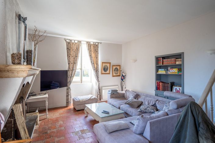 Image No.17-9 Bed House for sale