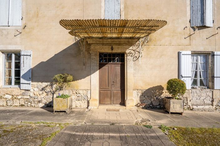 Image No.18-9 Bed House for sale