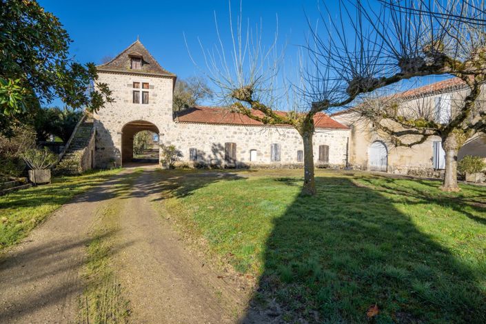 Image No.2-9 Bed House for sale