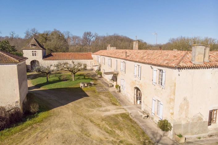 Image No.4-9 Bed House for sale