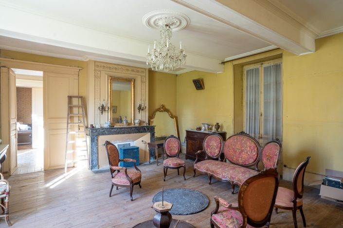 Image No.8-9 Bed House for sale