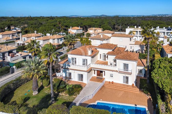 Image No.10-4 Bed House for sale