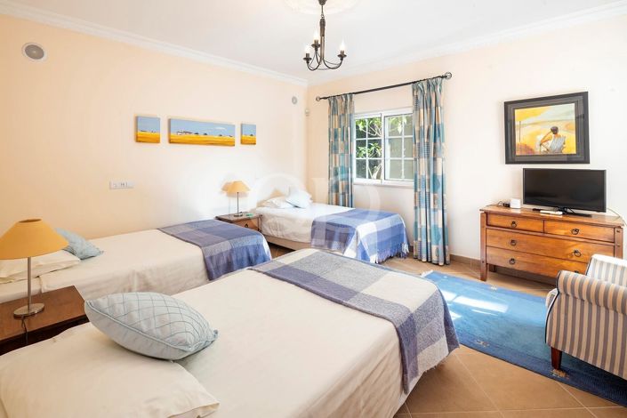 Image No.26-4 Bed House for sale