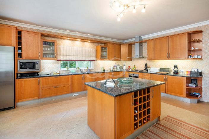 Image No.5-4 Bed House for sale