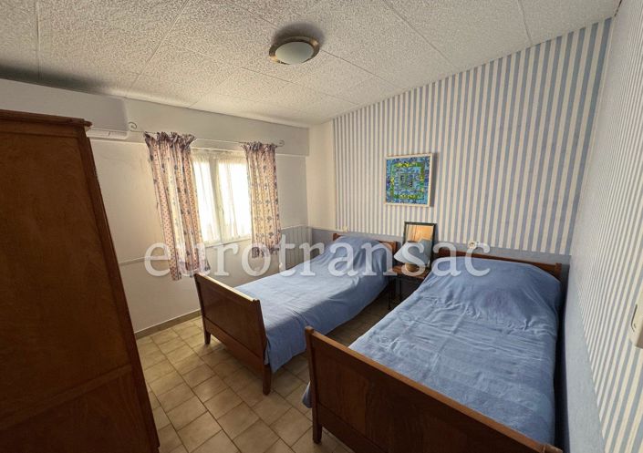 Image No.12-2 Bed House for sale