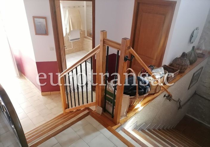 Image No.6-2 Bed House for sale