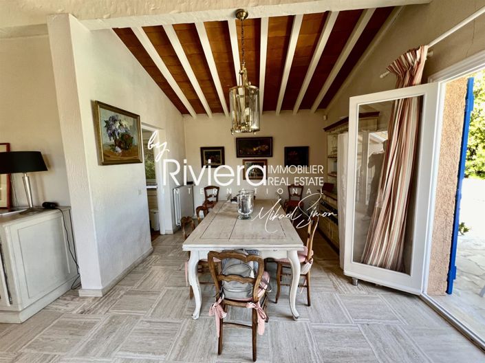 Image No.11-5 Bed House for sale