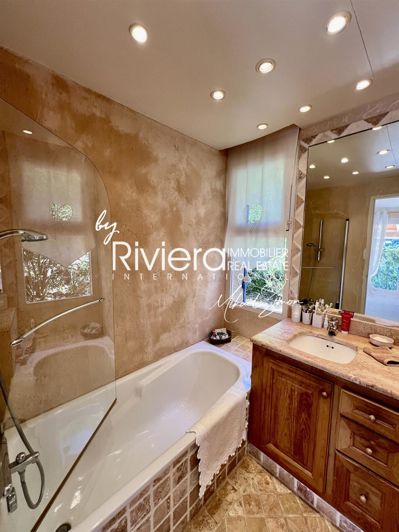 Image No.17-5 Bed House for sale