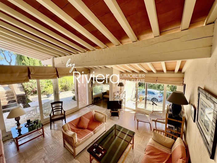 Image No.9-5 Bed House for sale