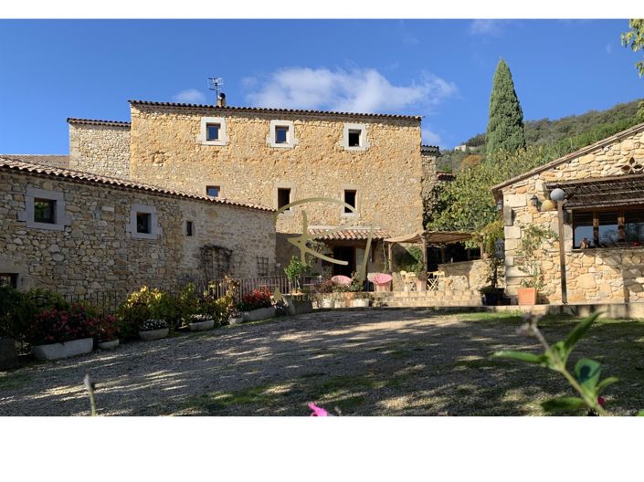 Image No.1-8 Bed House for sale