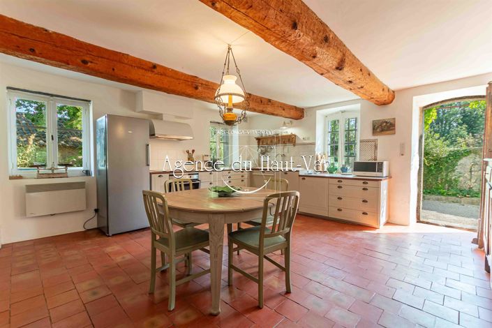 Image No.20-4 Bed House for sale