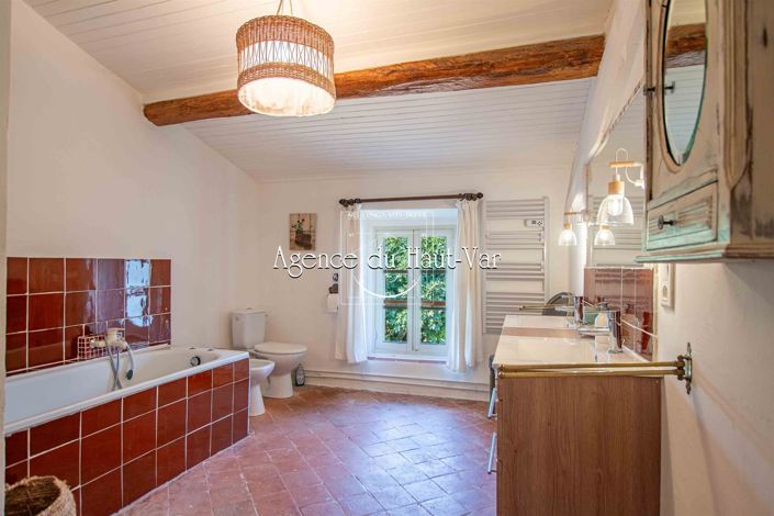 Image No.27-4 Bed House for sale