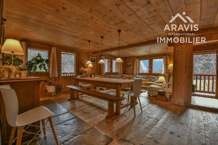 Image No.11-5 Bed House for sale