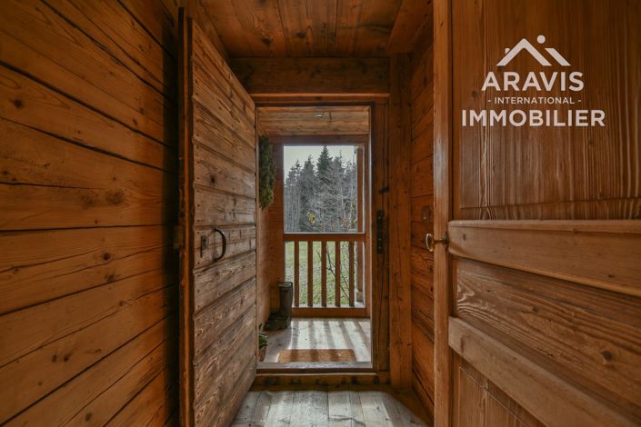 Image No.13-5 Bed House for sale