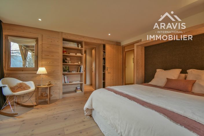 Image No.19-5 Bed House for sale