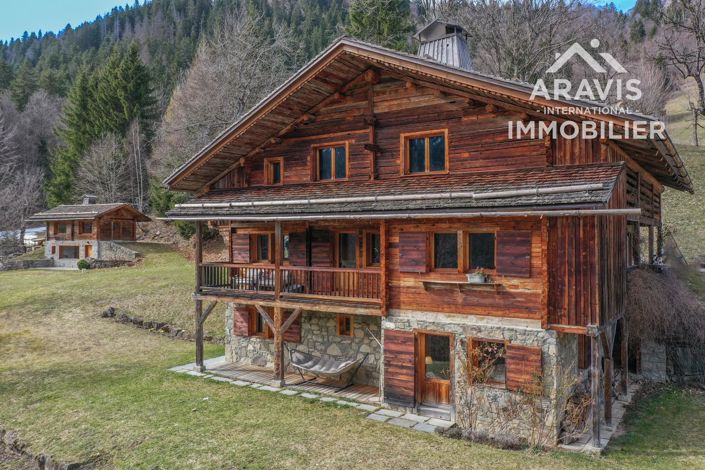 Image No.2-5 Bed House for sale