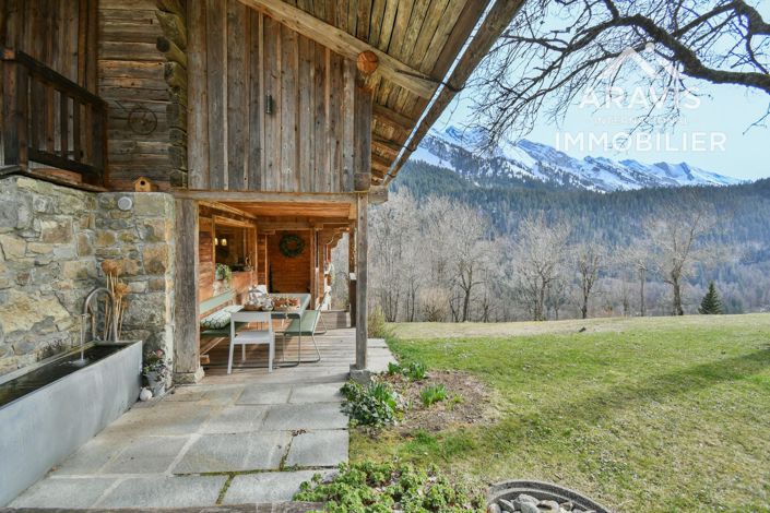 Image No.8-5 Bed House for sale