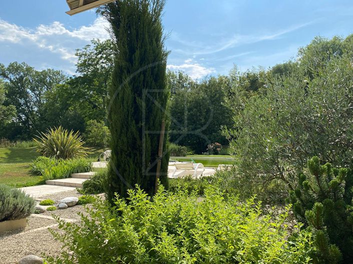 Image No.15-5 Bed House for sale