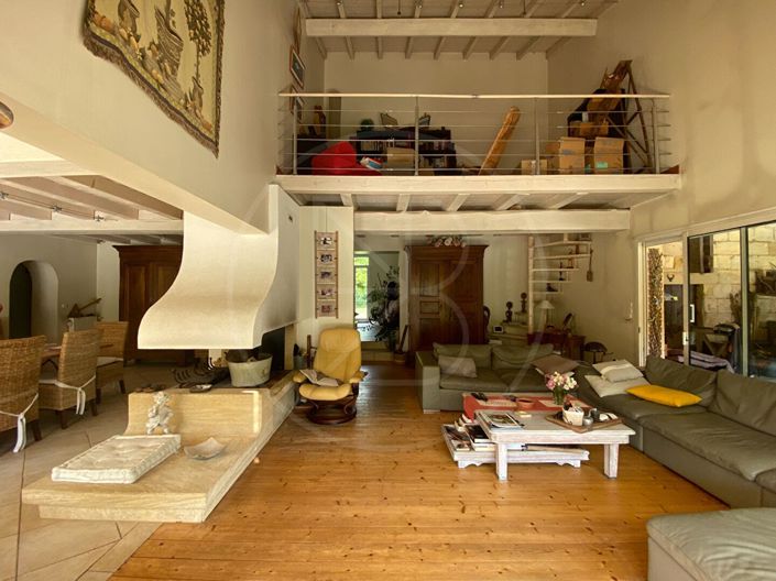 Image No.3-5 Bed House for sale