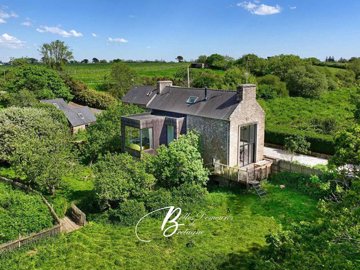 1 - Ploudalmézeau, House