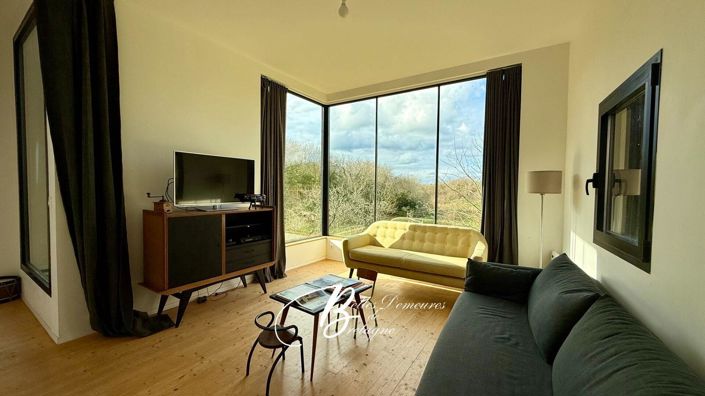 Image No.10-6 Bed House for sale