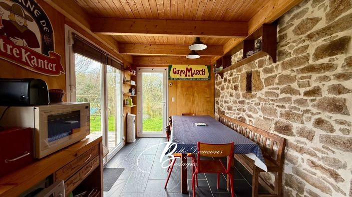 Image No.17-6 Bed House for sale