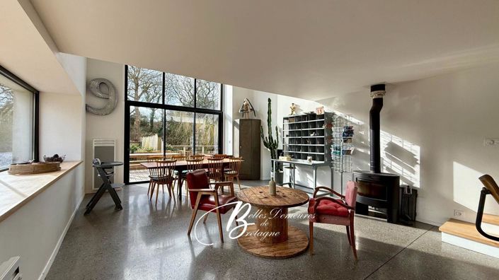 Image No.4-6 Bed House for sale