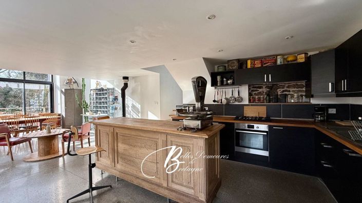 Image No.6-6 Bed House for sale