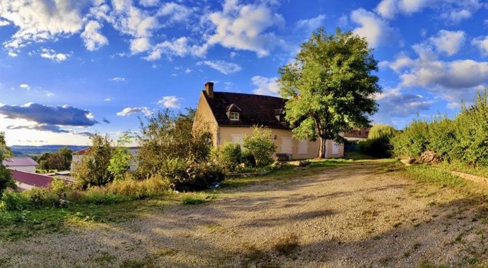 Image No.1-4 Bed House for sale