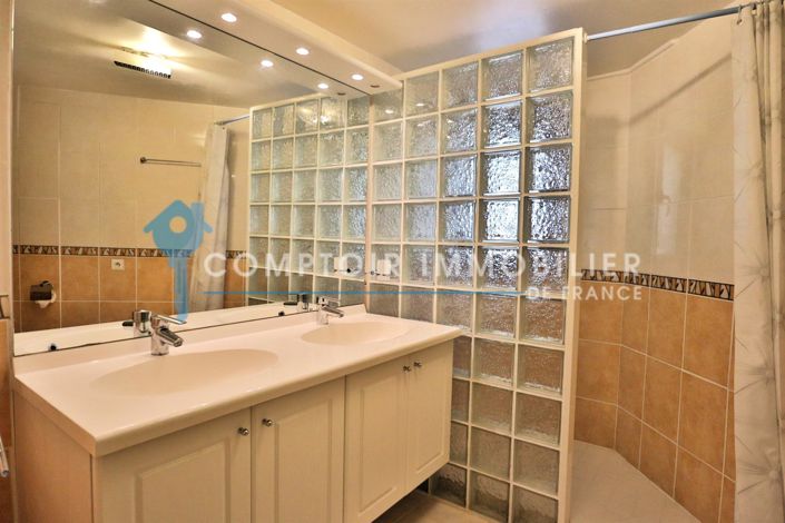 Image No.9-2 Bed House for sale