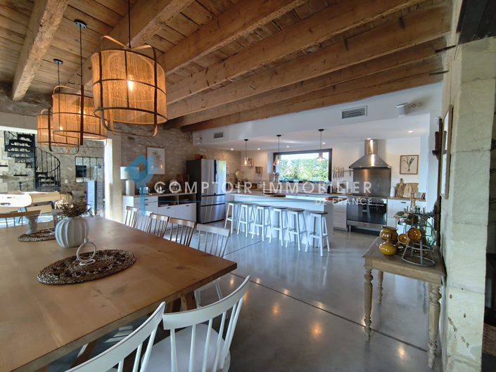 Image No.8-6 Bed House for sale