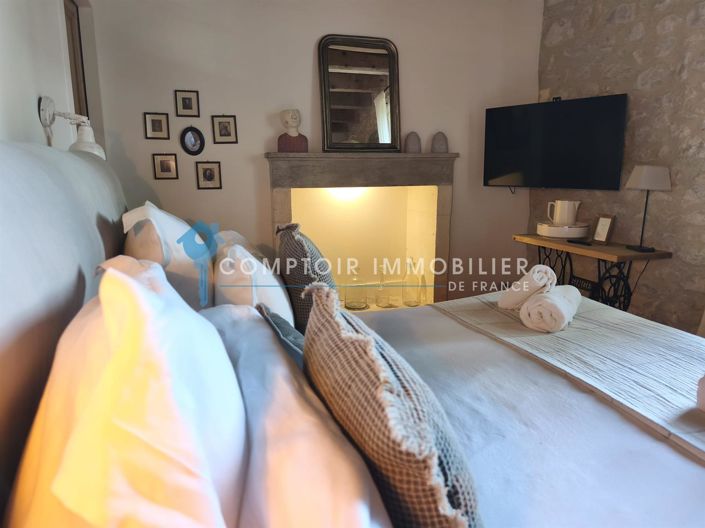 Image No.9-6 Bed House for sale